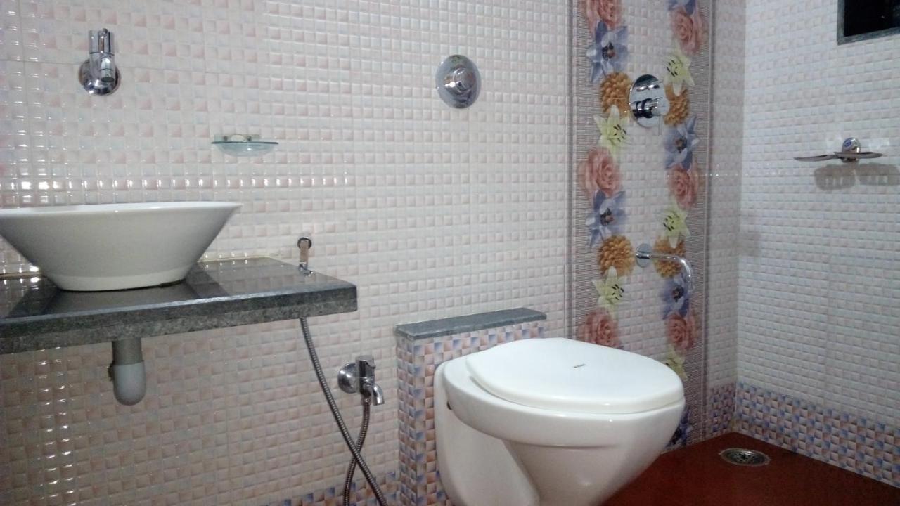 Bluebell Residency Hotell Mahābaleshwar Eksteriør bilde